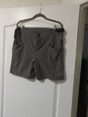 Trayl Unisex Water Resistant Hiking Shorts M Outdoors Sporty Gorpcore Utility